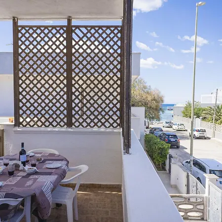 Apartment Torre Lapillo Sea View - Happy