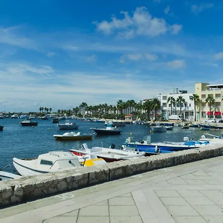 Apartment Torre Lapillo Sea View - Happy
